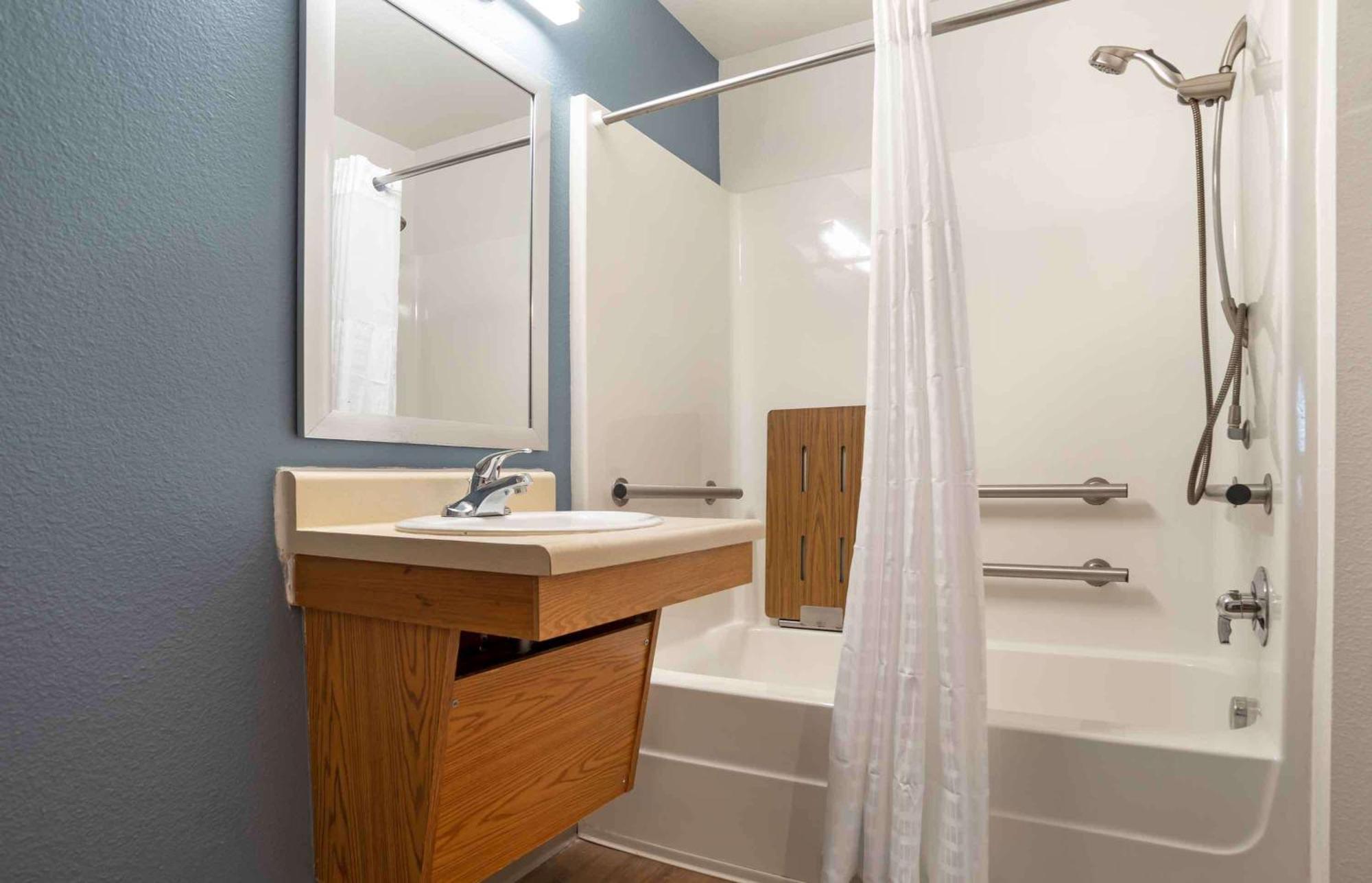 Extended Stay America Select Suites - Orlando - East Экстерьер фото